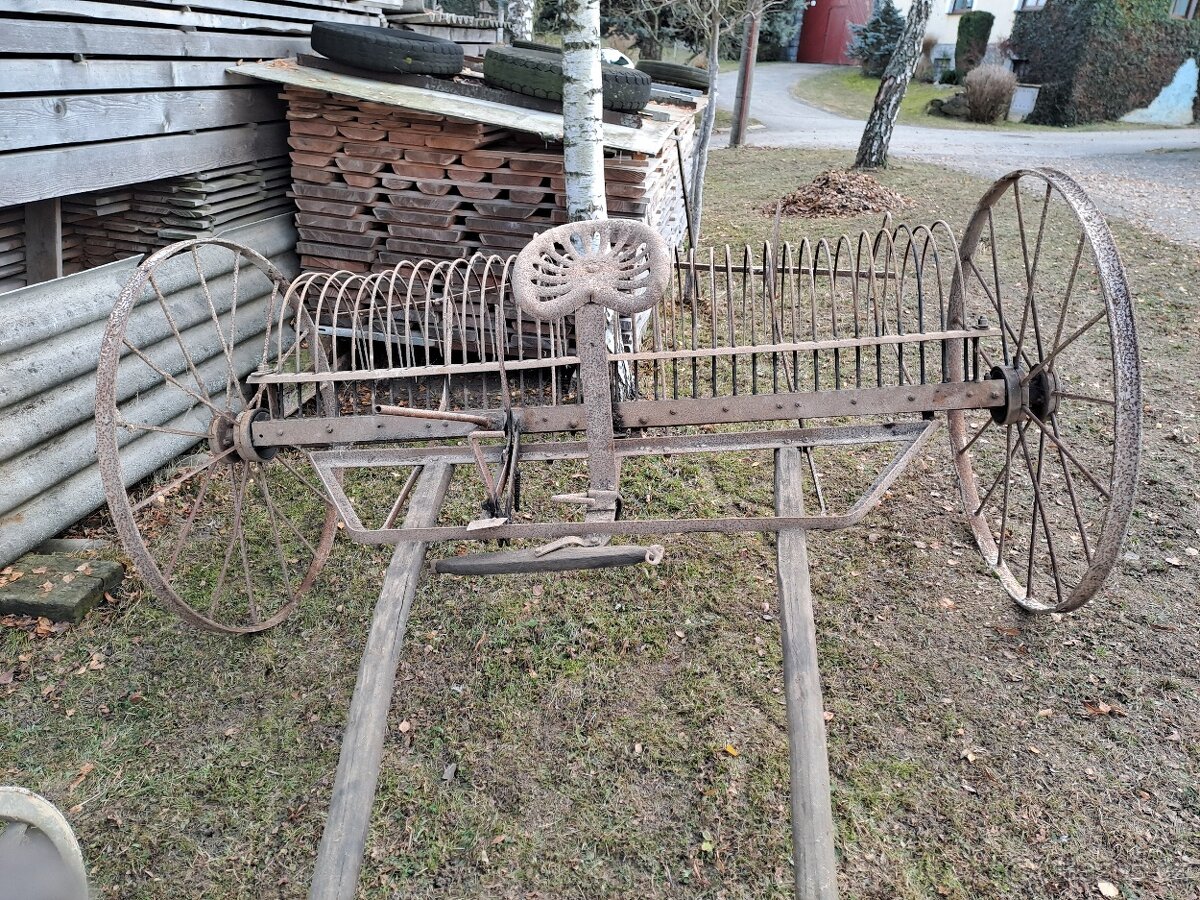 Historické zemědělské stroje - 3