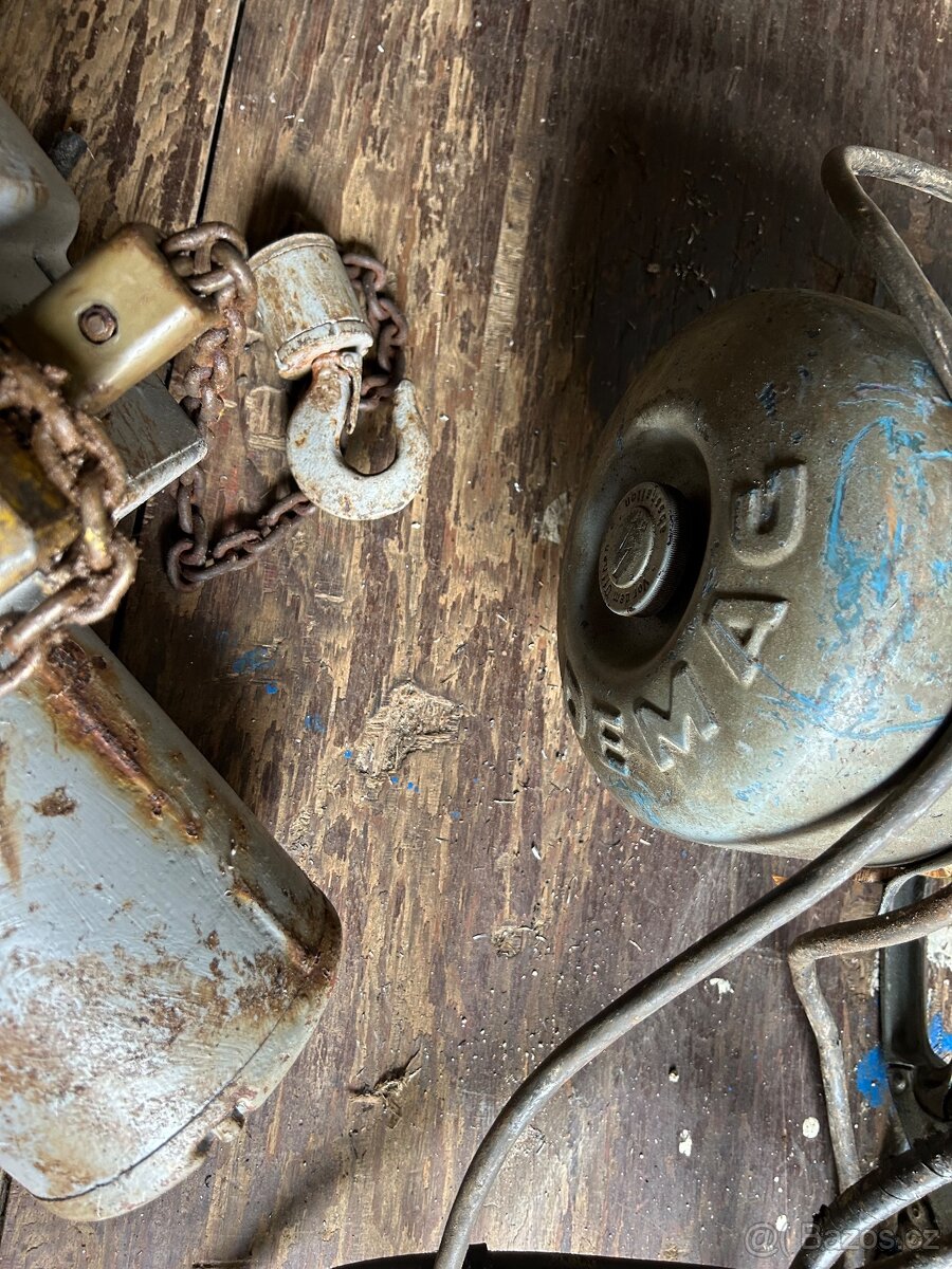 ////JEŽAB KRAN KOČKA ZDVIH DEMAG YALE/// - 3