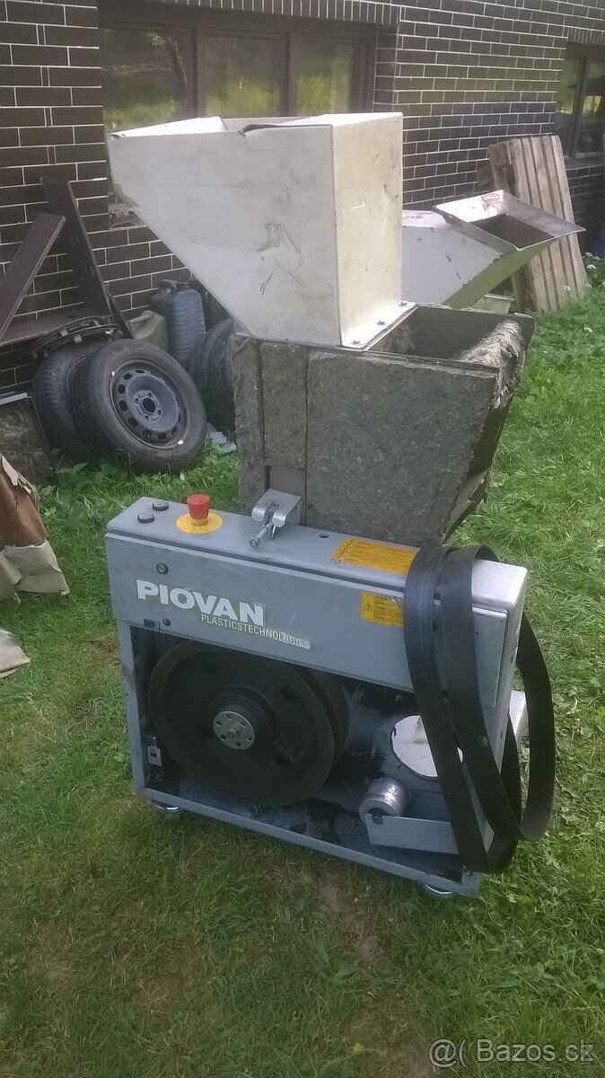 granulátory Piovan - 3