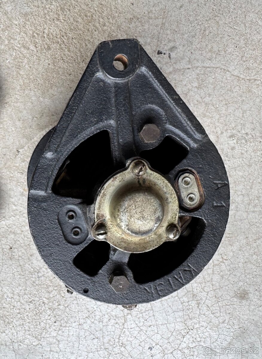 Nepoužité dynamo na GAZ 69 - 3