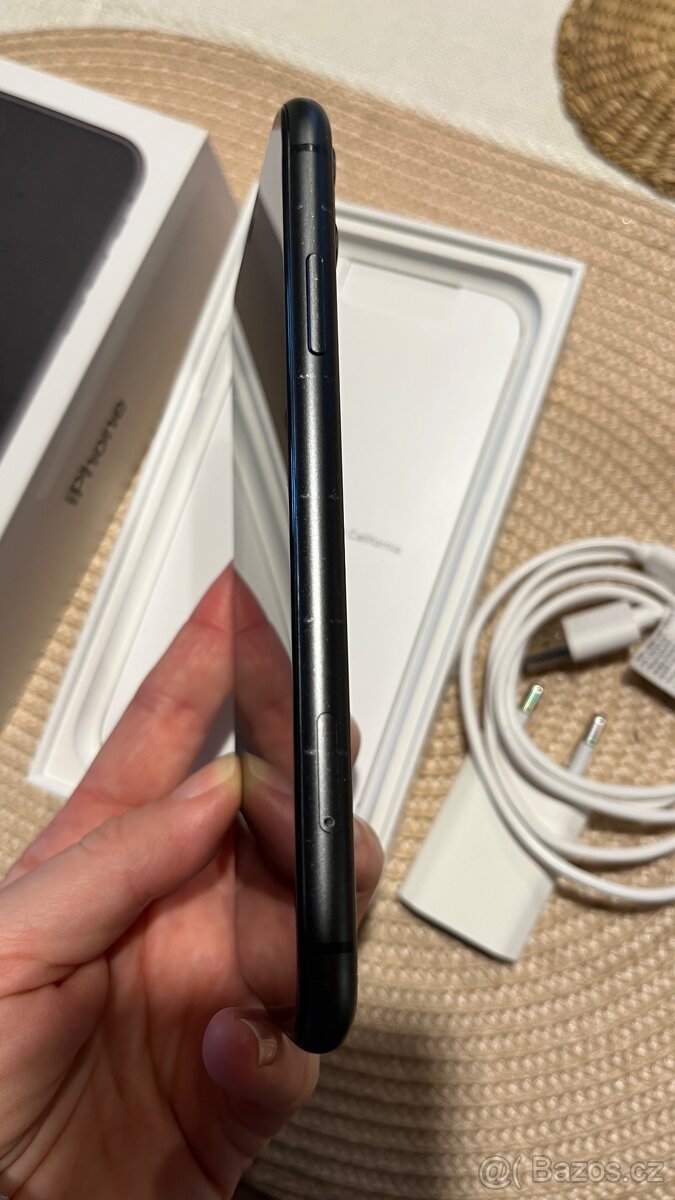 Prodám černý iPhone 11 64GB - top stav - 3