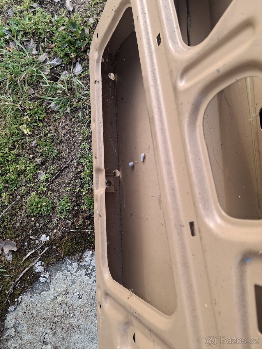 Škoda 120 dveře - 3