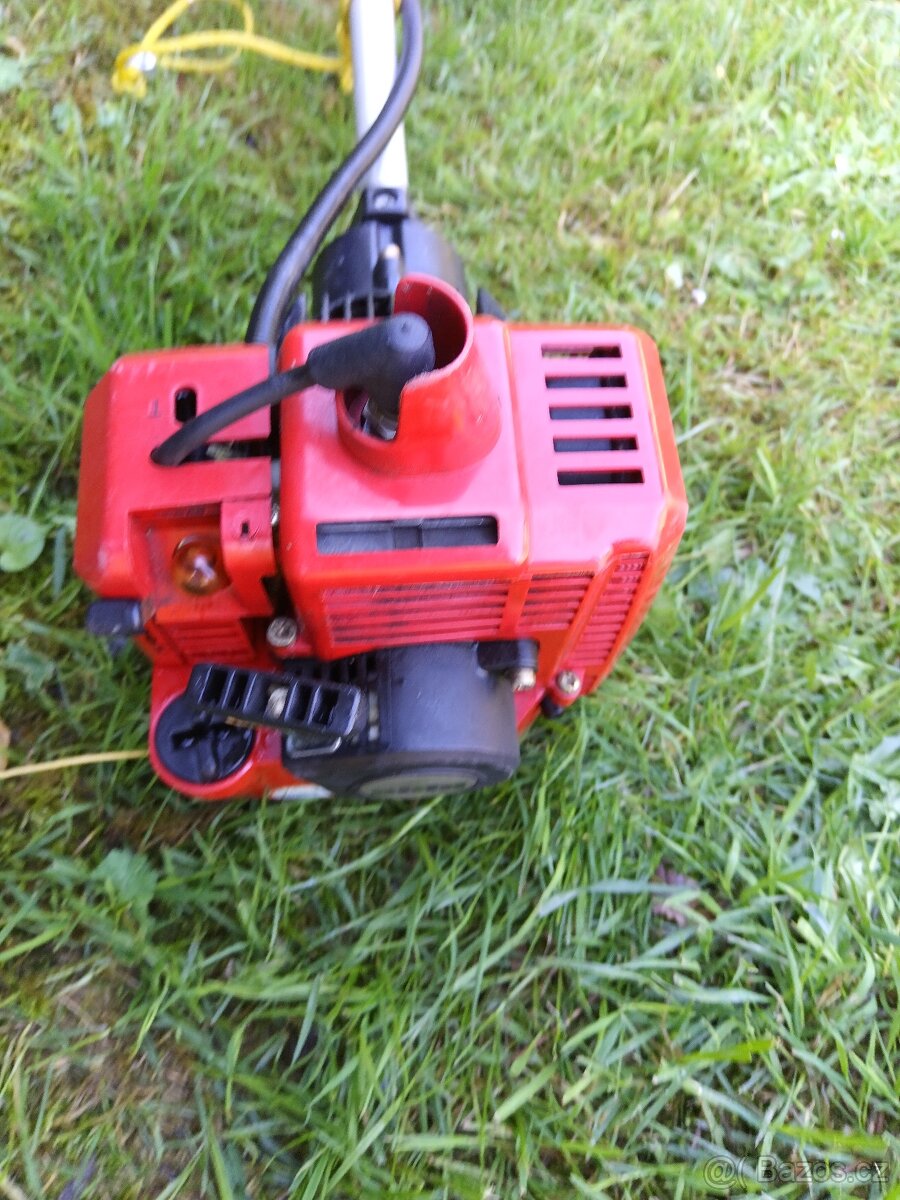 Benzinový křovinořez zn. SOLO - 3