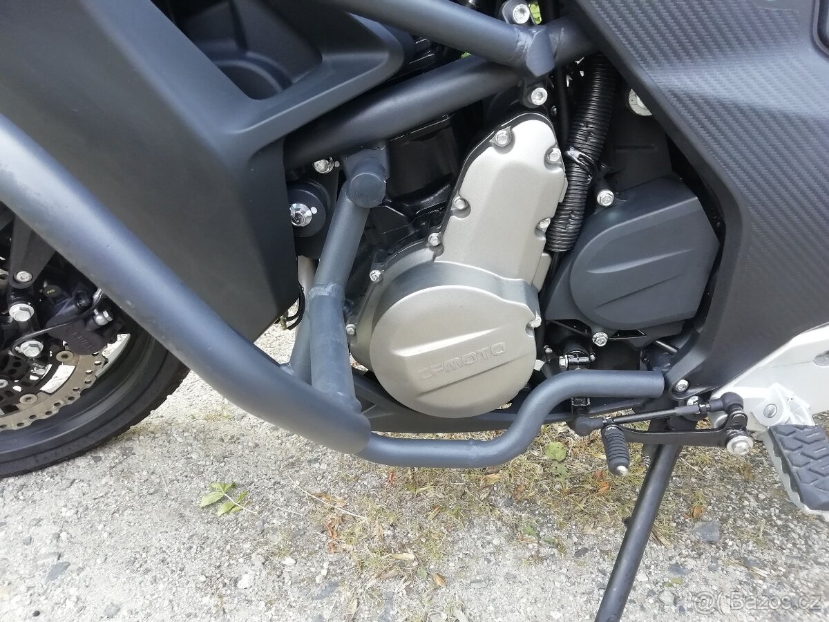 CFMOTO 650 MT - 3