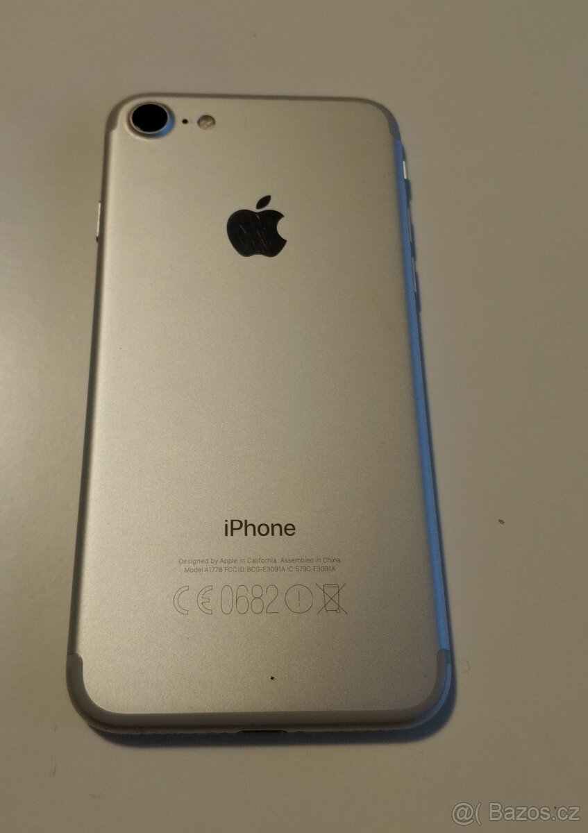 iPhone 7 silver - 3