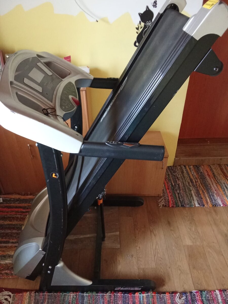 Běžecký pás Stratoss - 3