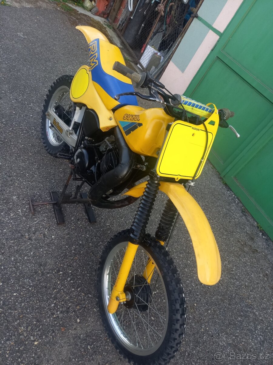 Suzuki RM 500 - 3