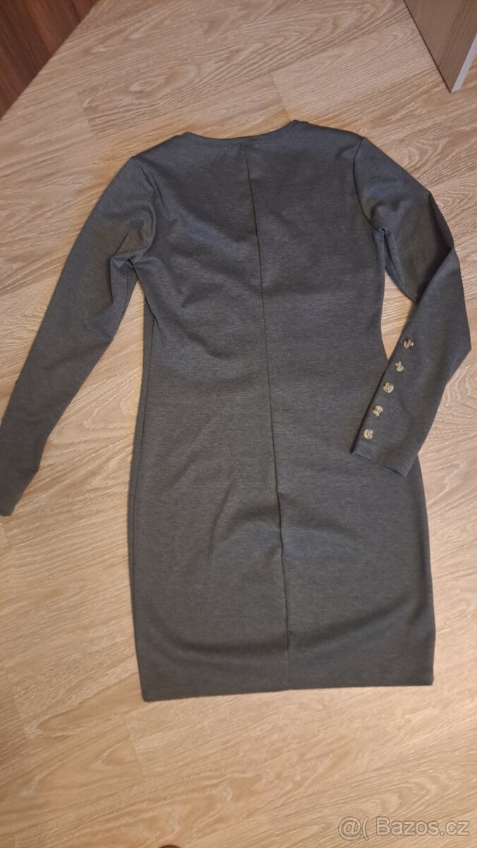 Šedé šaty s knoflíky na rukávech - 3