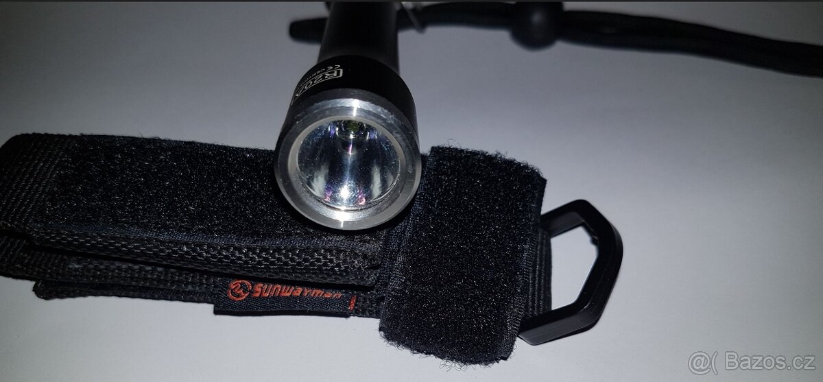 LED svítilna baterka SUNWAYMAN R20A, příslušenství, pouzdro - 3