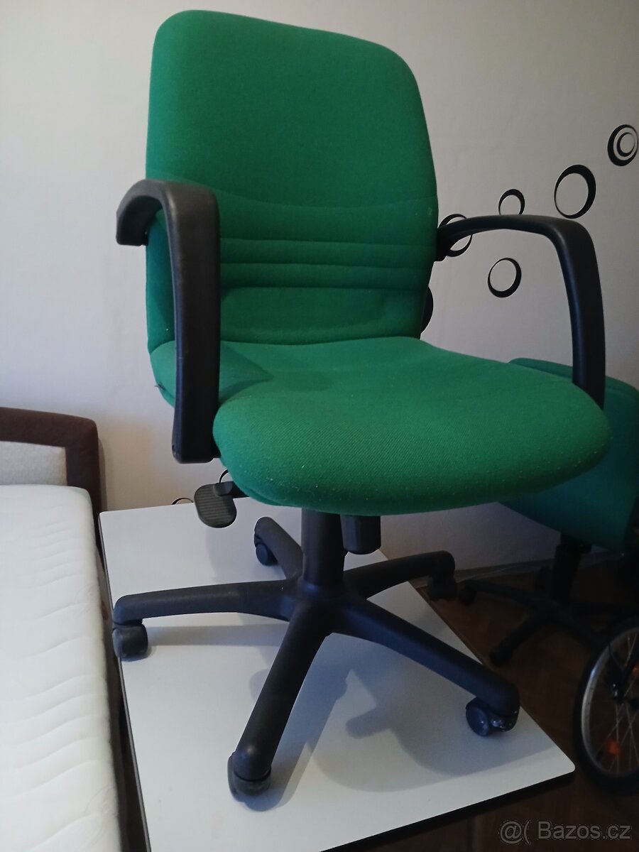 Kancelářské křeslo - 3