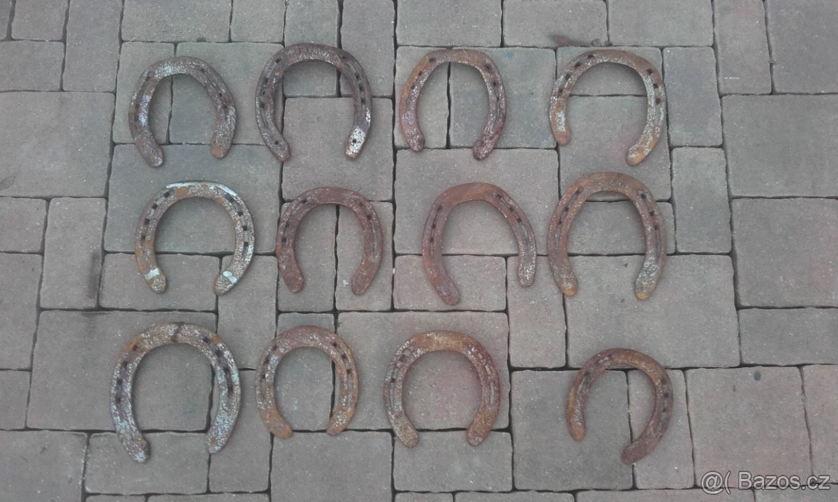 Koňská podkova . - 3