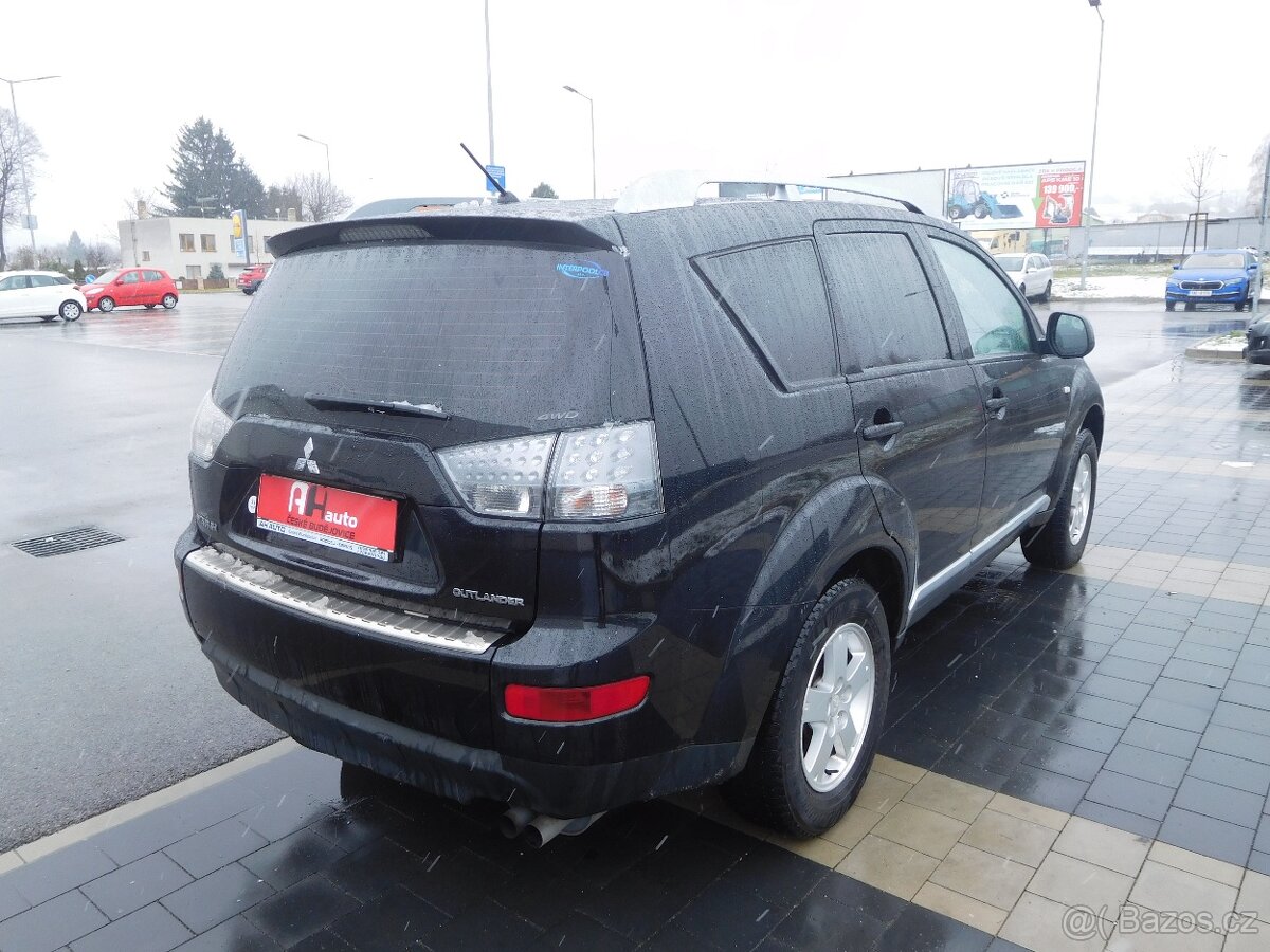 Mitsubishi OUTLANDER 2.0 DI-D 4WD 103 kW, Aut. Klima, 4X4 - 3