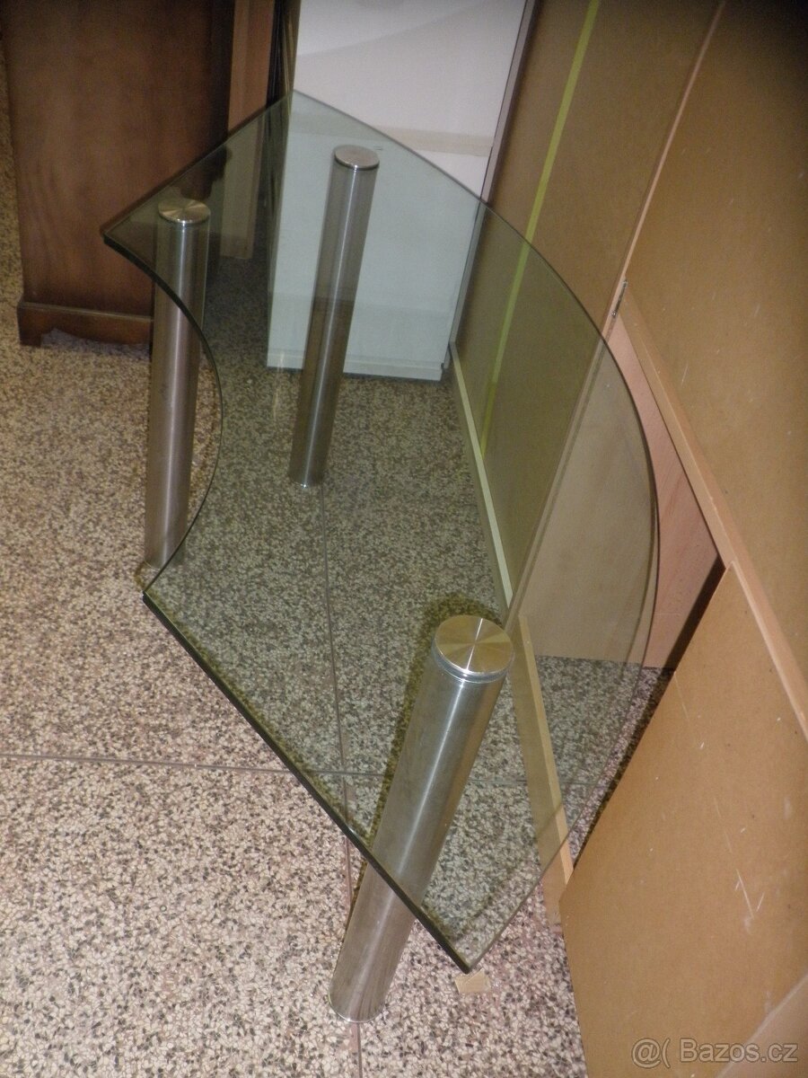 Moderní skleněný stůl - 3