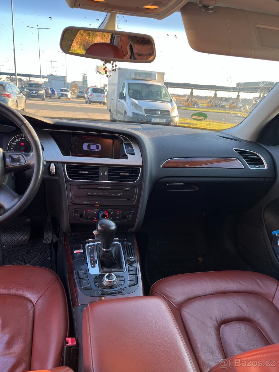 Audi A4 B8 sedan - 3