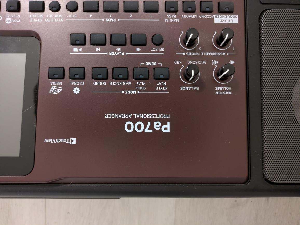 Korg PA700 - 3