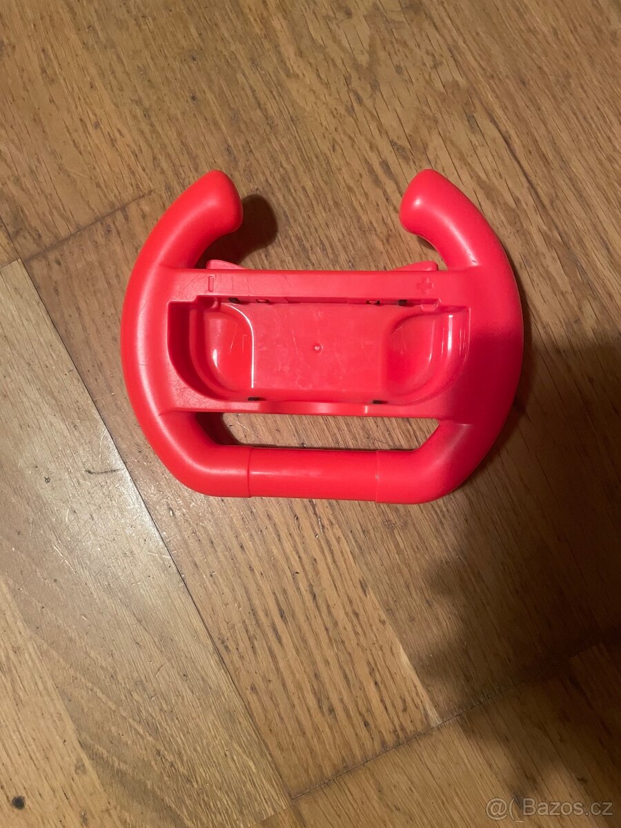 Nintendo Switch + 2 hry + 4x Joy-Con + příslušenství - 3