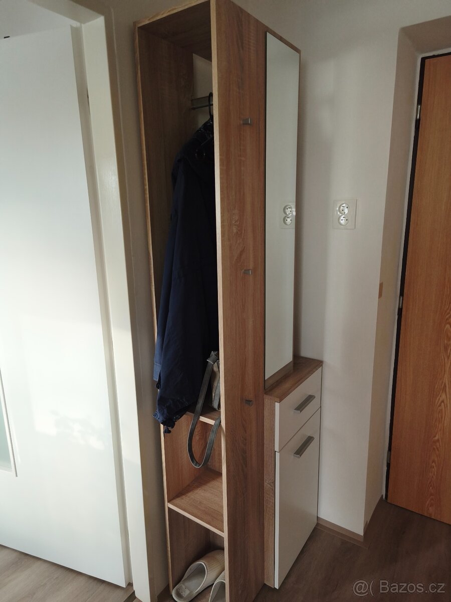 Předsíňová stěna malá - 3