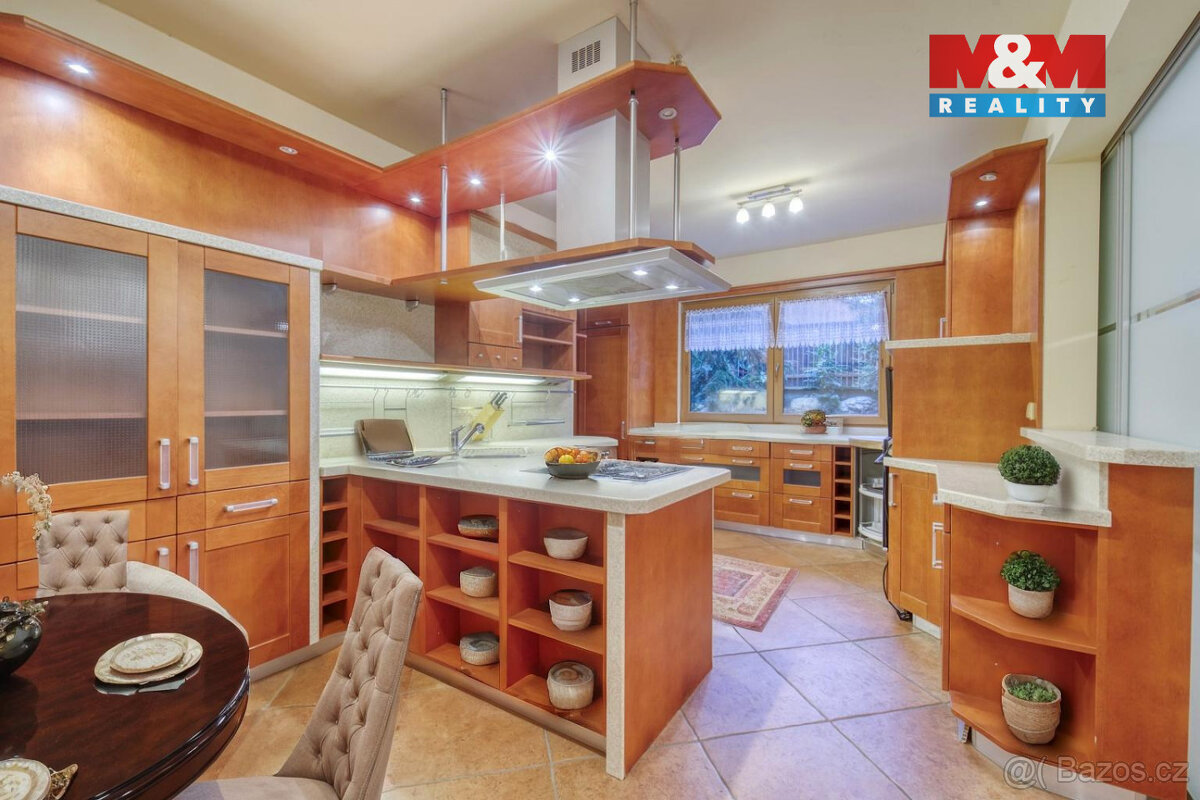 Prodej rodinného domu, 392 m², Františkovy Lázně - 3