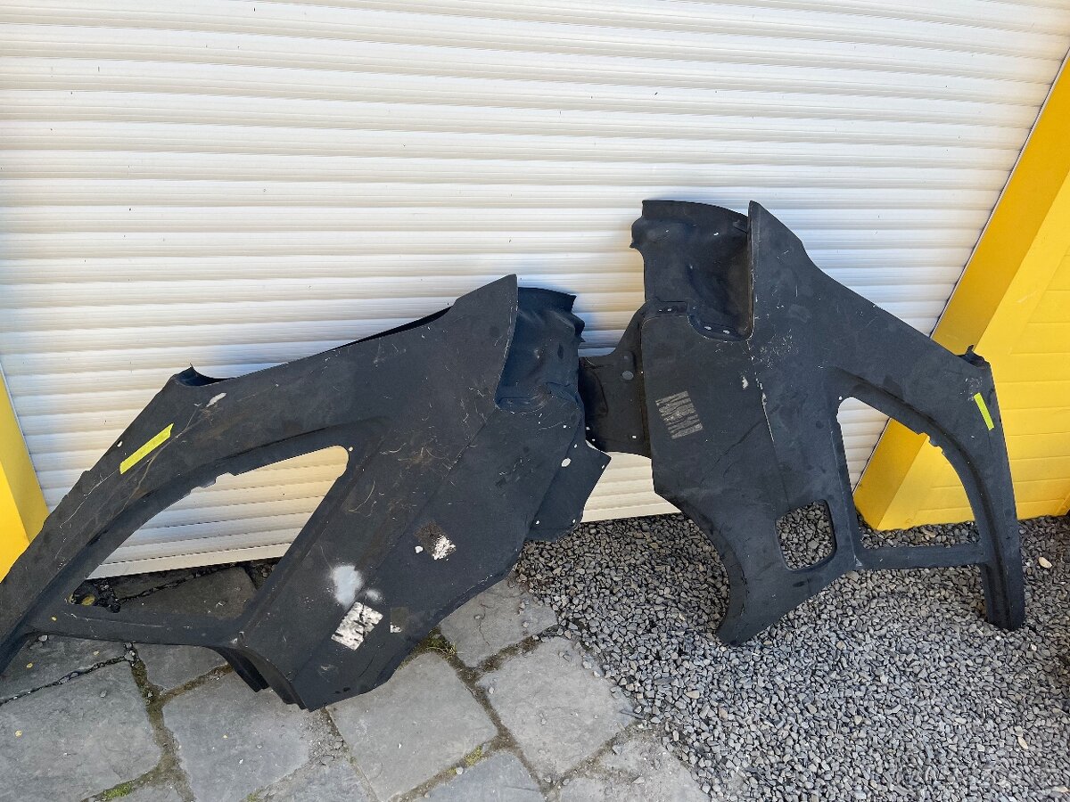 Audi a4 zadni blatnik - 3