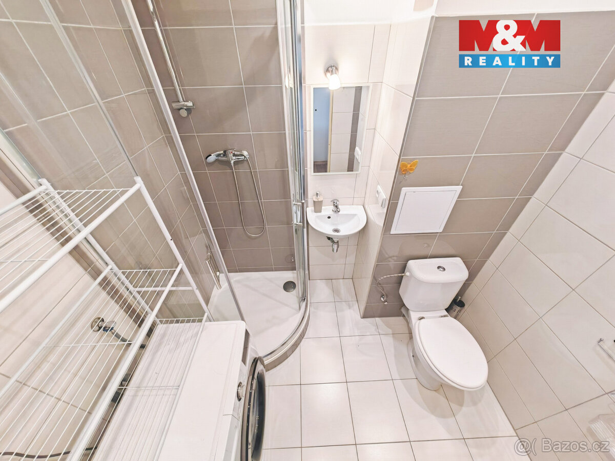 Prodej bytu 1+kk, 27 m², Hradec Králové, ul. Severní - 3