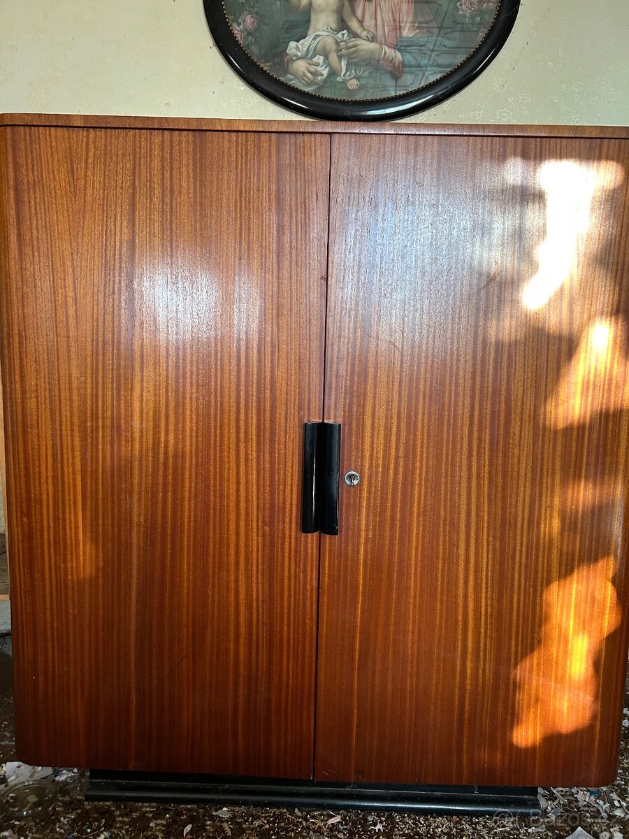 Skříně - celá ložnice - 3