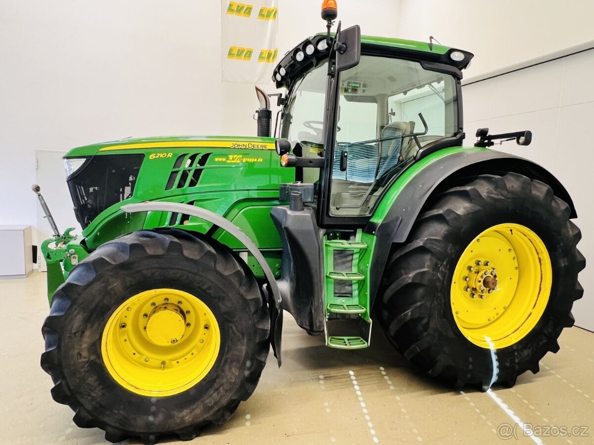 Prodám kolový traktor John Deere 6210R - 3