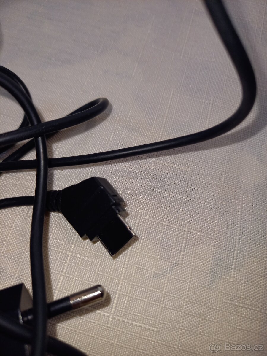 Nabíječka na starší mobily. - 3