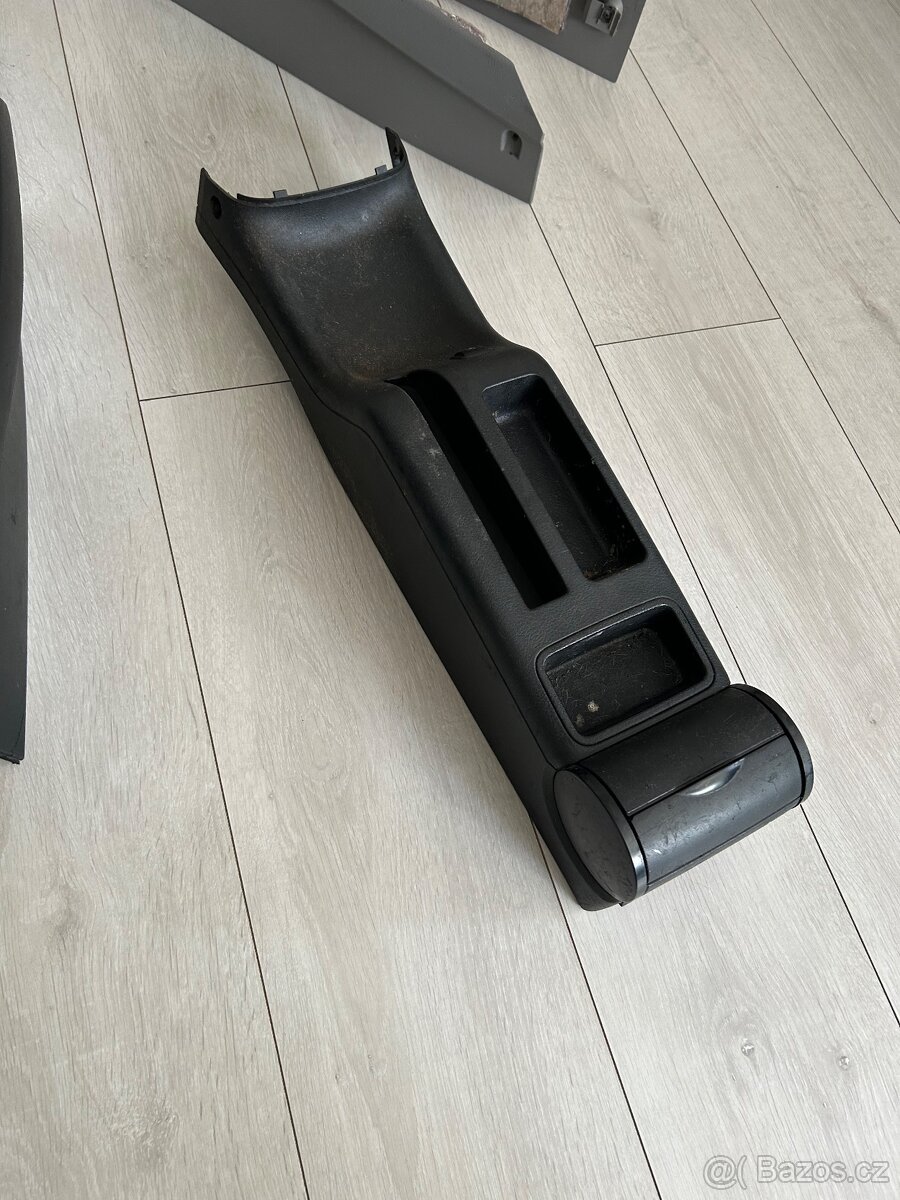 Golf 4 středový tunel - 3