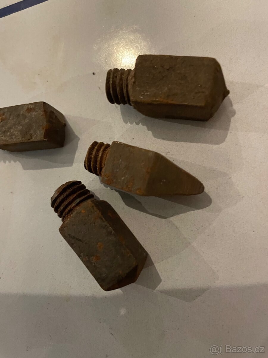 Šrouby na podkovy pro koně - 3