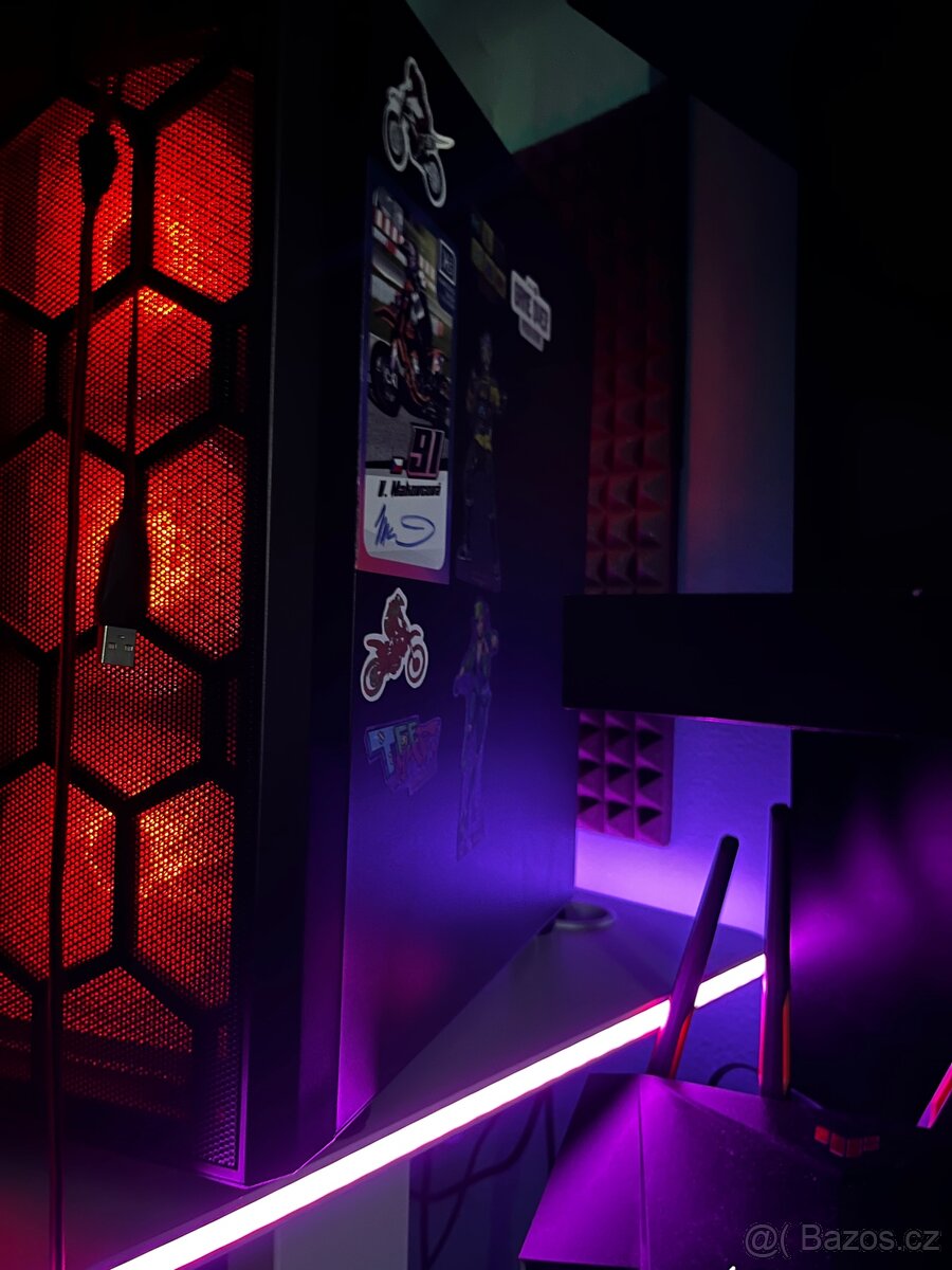 stolní počítač - 3