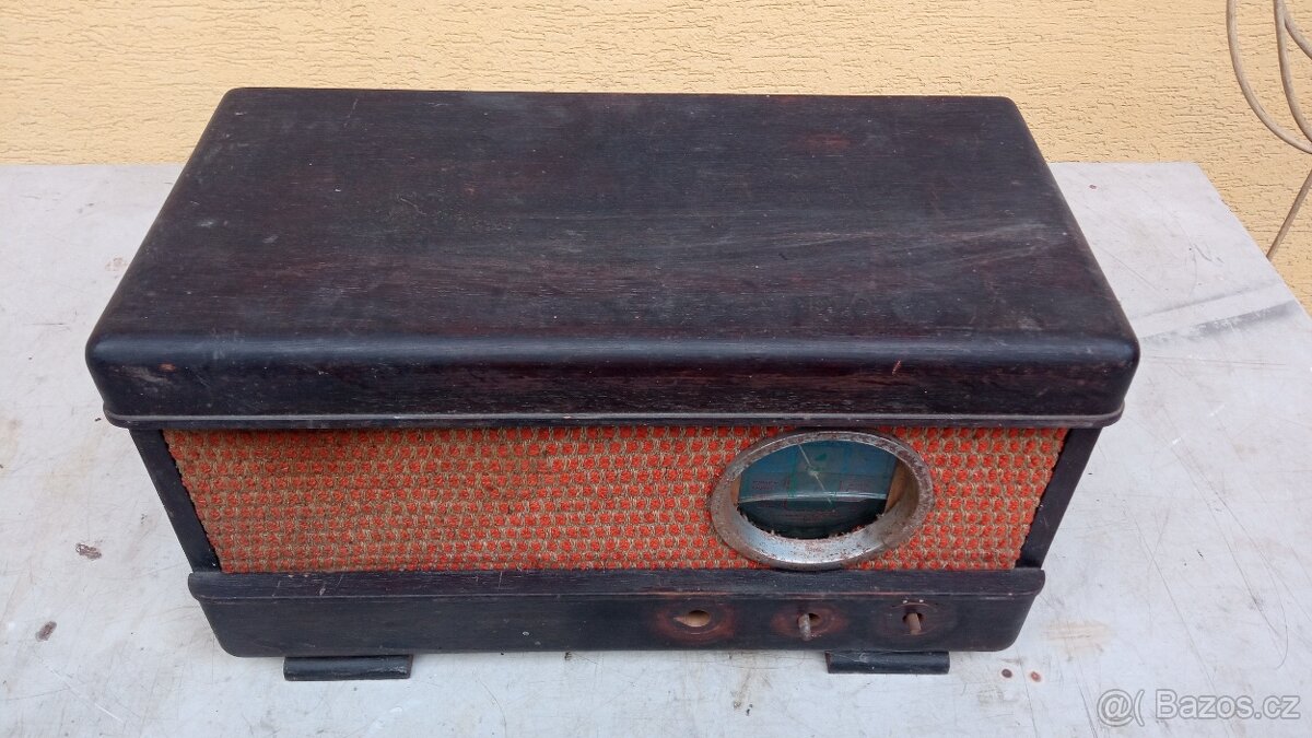 Historické rádio lampové dřevěné - 3