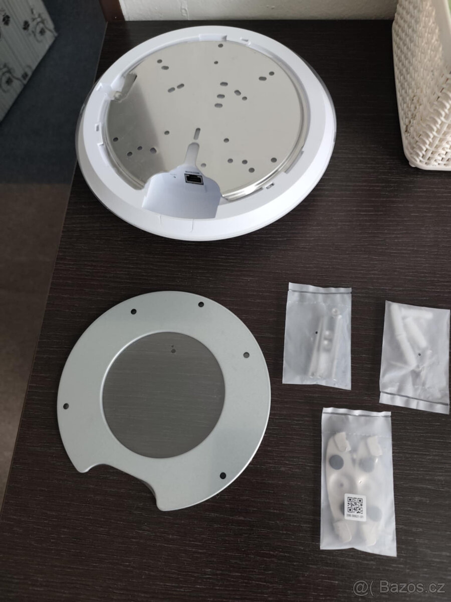 Ubiquiti Unifi U6-Enterprise - 3