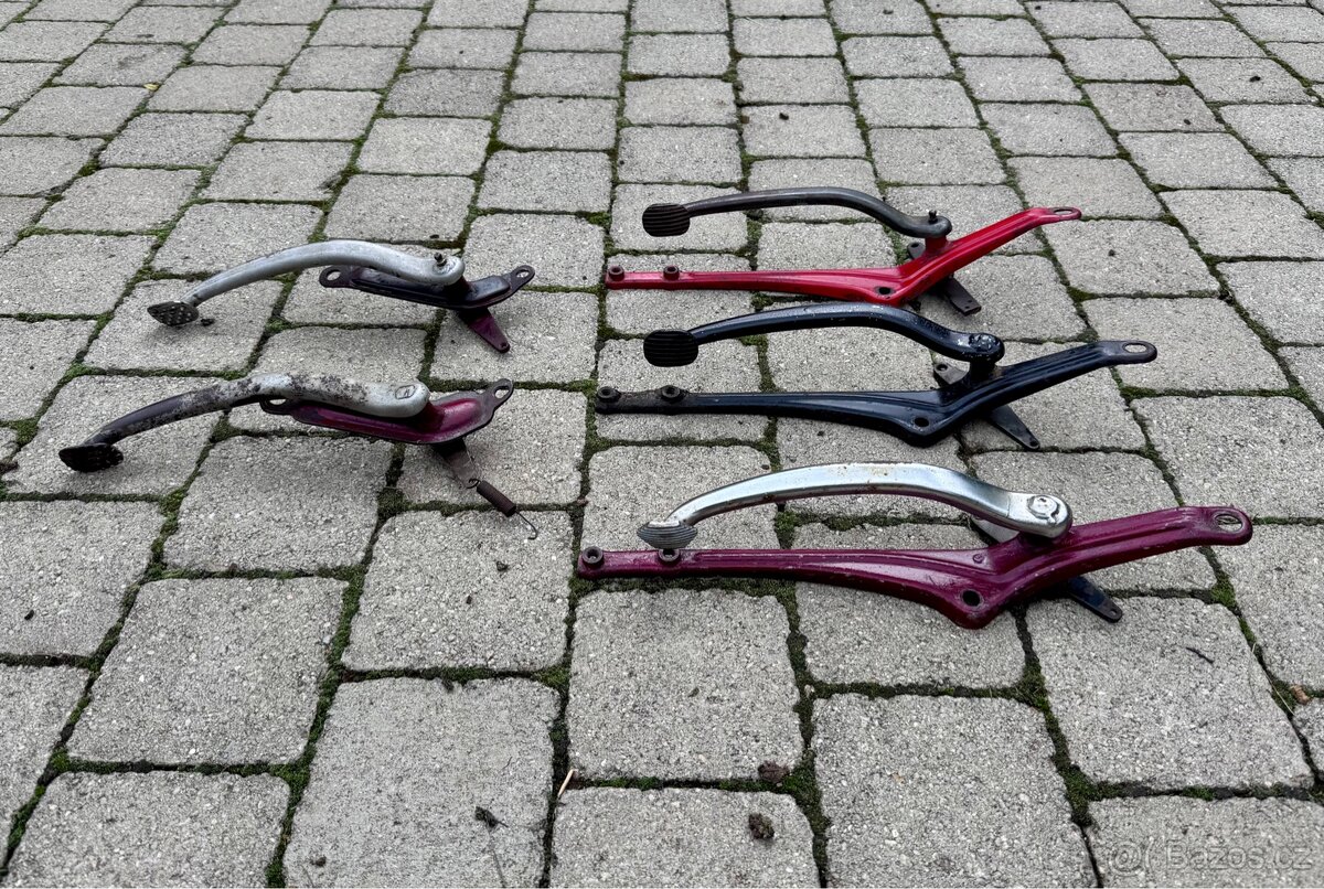 Jawa ČZ kývačka, ČZ - brzdové páky - 3