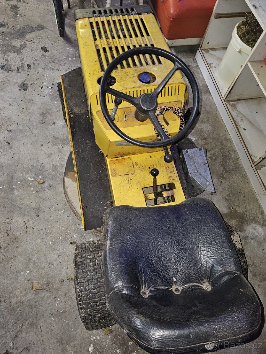 Zahradní traktorová sekačka ALKOTRAC 1082 s tažným zařízením - 3