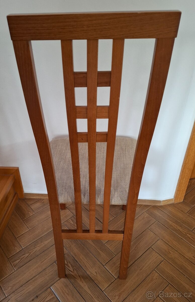 Prodám jídelní kulatý stůl, průměr 90 cm + 4 židle, velmi pě - 3