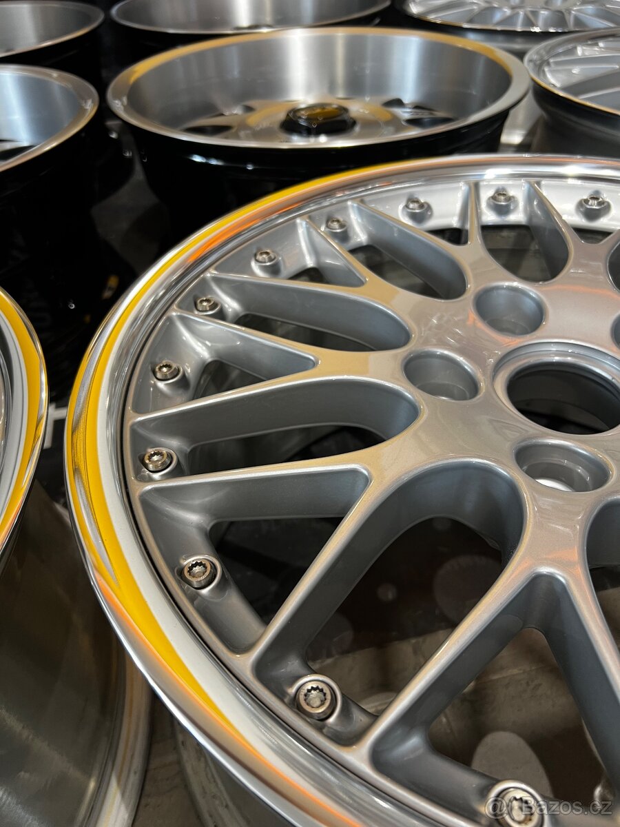 Porsche 911/996 r18 - 3