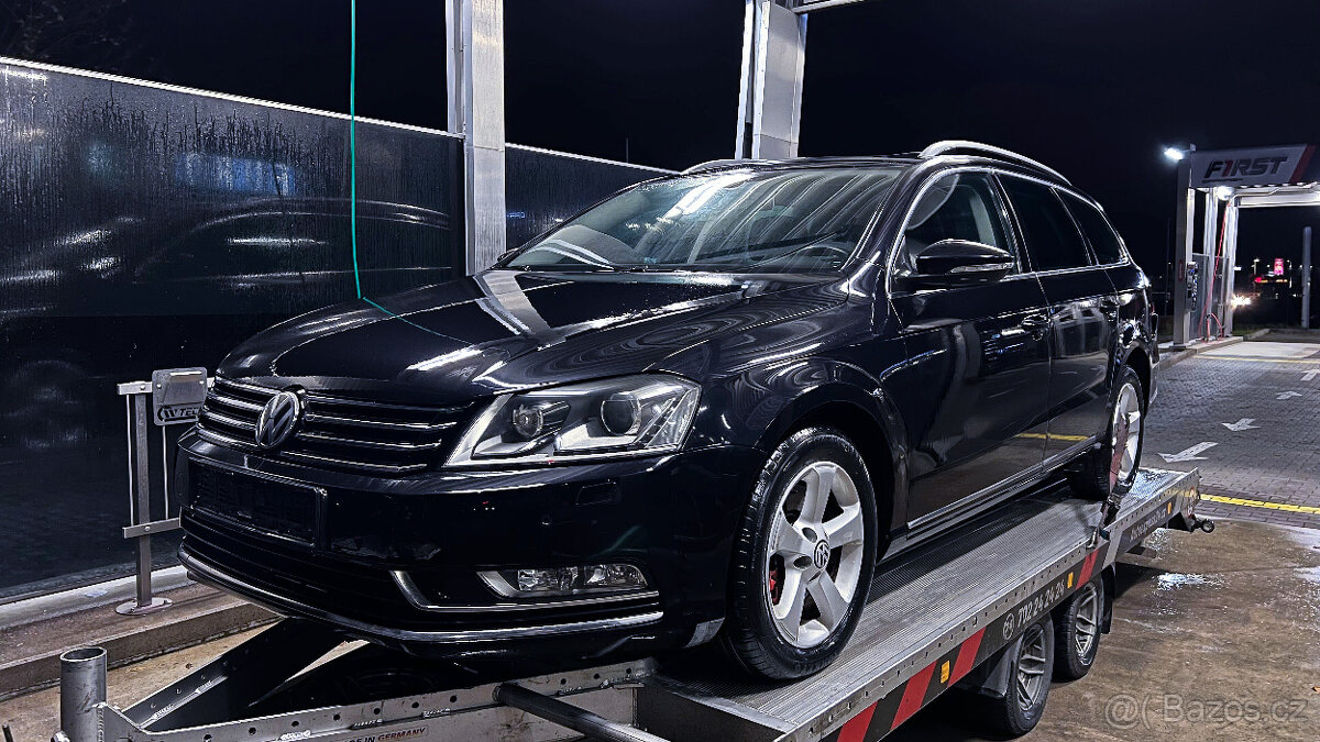 Vůz na náhradní díly VW Passat B7 kombi 2012 CFGB NJD LC9X - 3