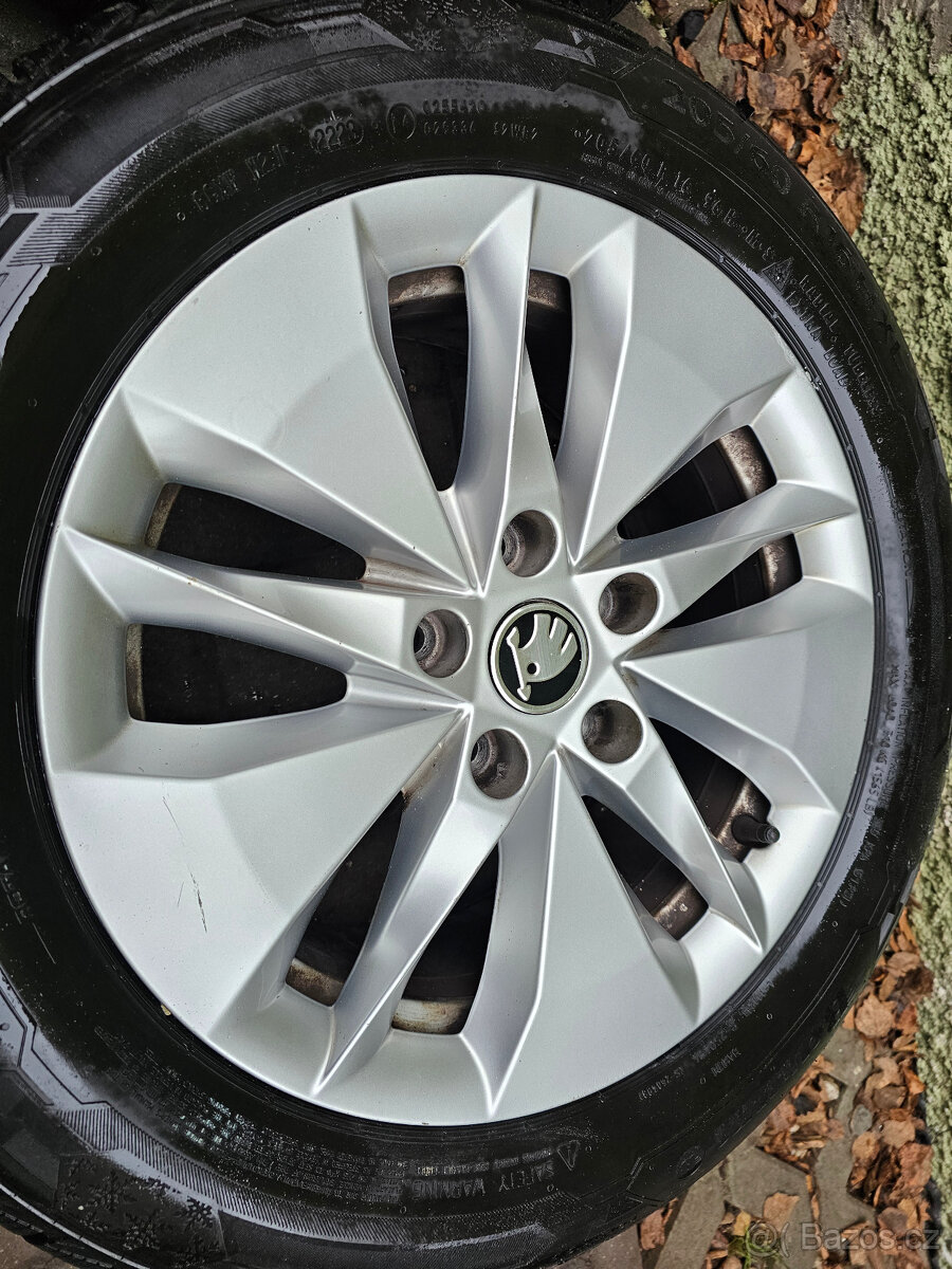 ALU zimní kola Twister orig Škoda 5x112 Octavia IV R16 5E3 - 3