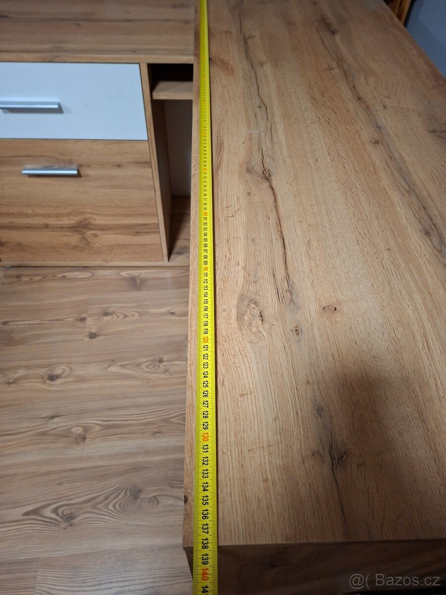 Prodám psací stůl - 3