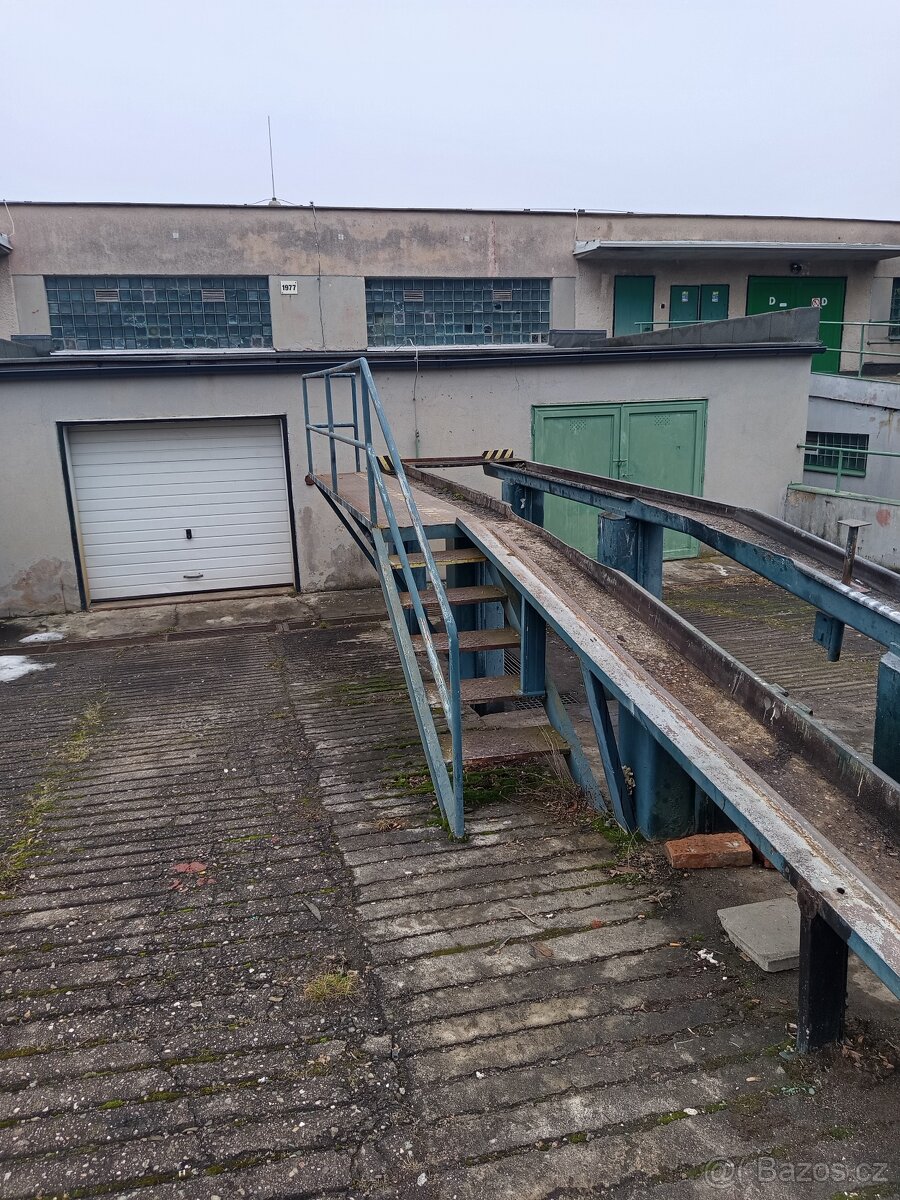 Pronájem garáže - 3