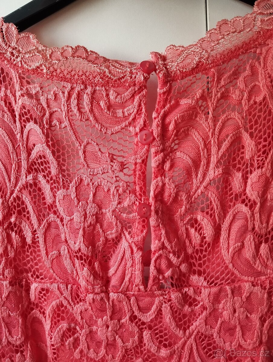 Těhotenské červené šaty - 3