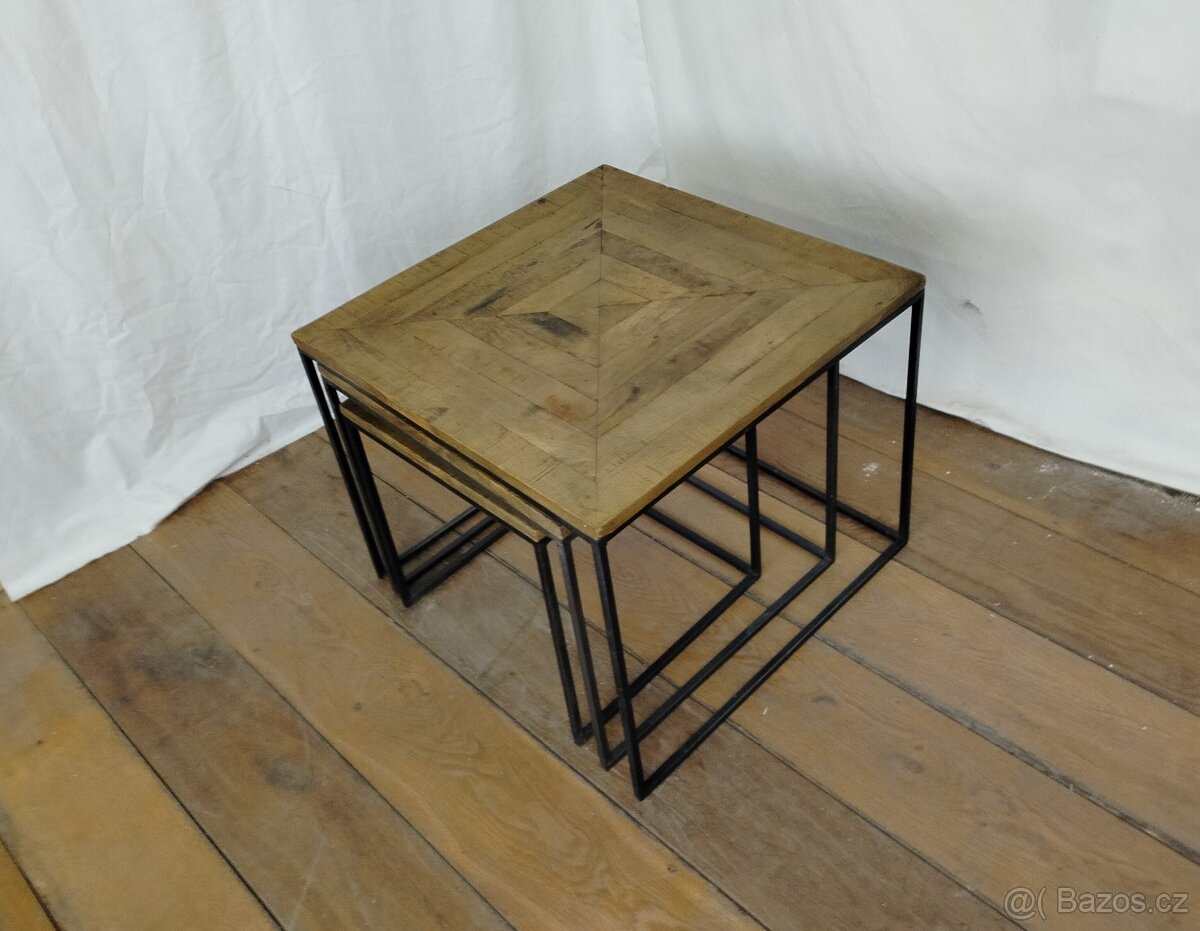 Sada hnízdových stolečků - 3