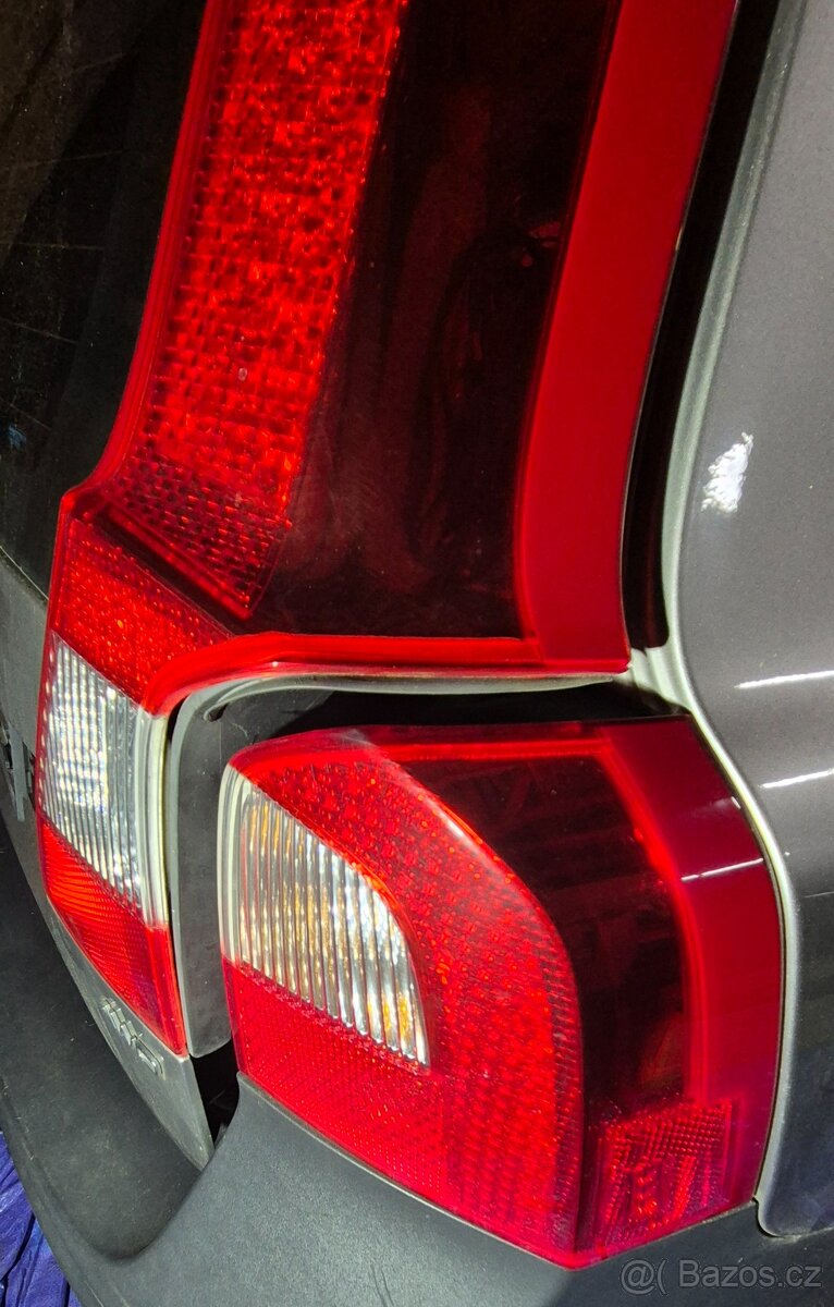 Zadní světla Volvo XC70 - 3