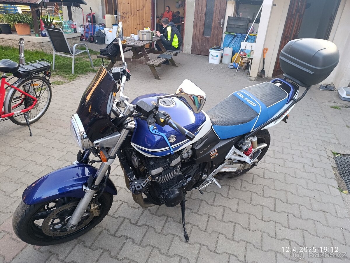 Suzuki GSX 1400 - 3