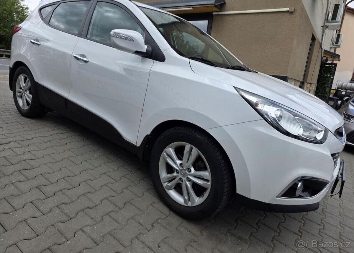Hyundai ix35 2.0-4x4-AUTOMAT-TEMPOMAT - 3