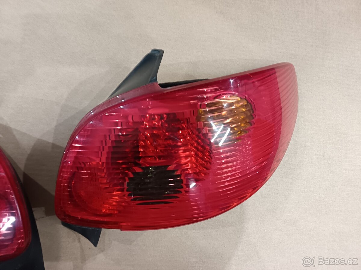 Peugeot 206 zadní světla - 3