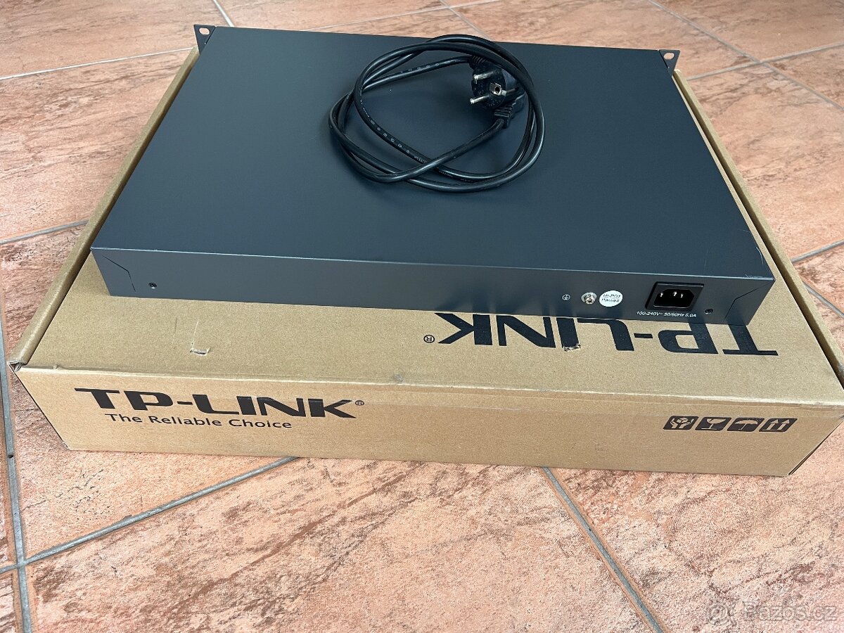 TP-Link TL-SG3424P 24port PoE+ Gigabit switch, Praha 6 - 3