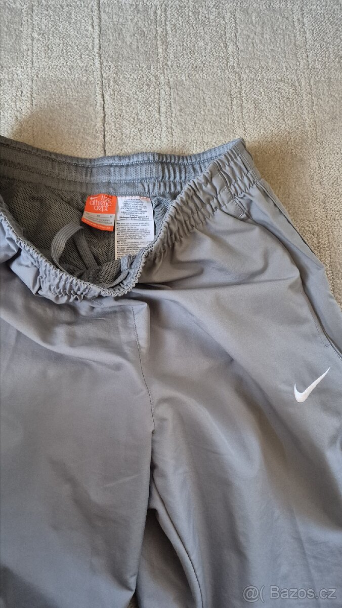 Sportovní souprava Nike vel. M - 3
