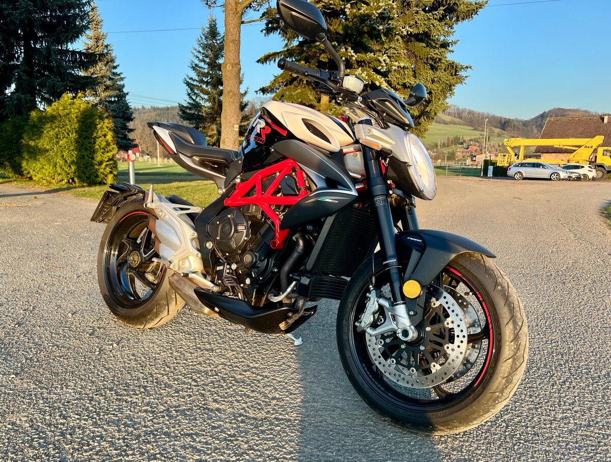 MV AGUSTA BRUTALE 800RR - 3