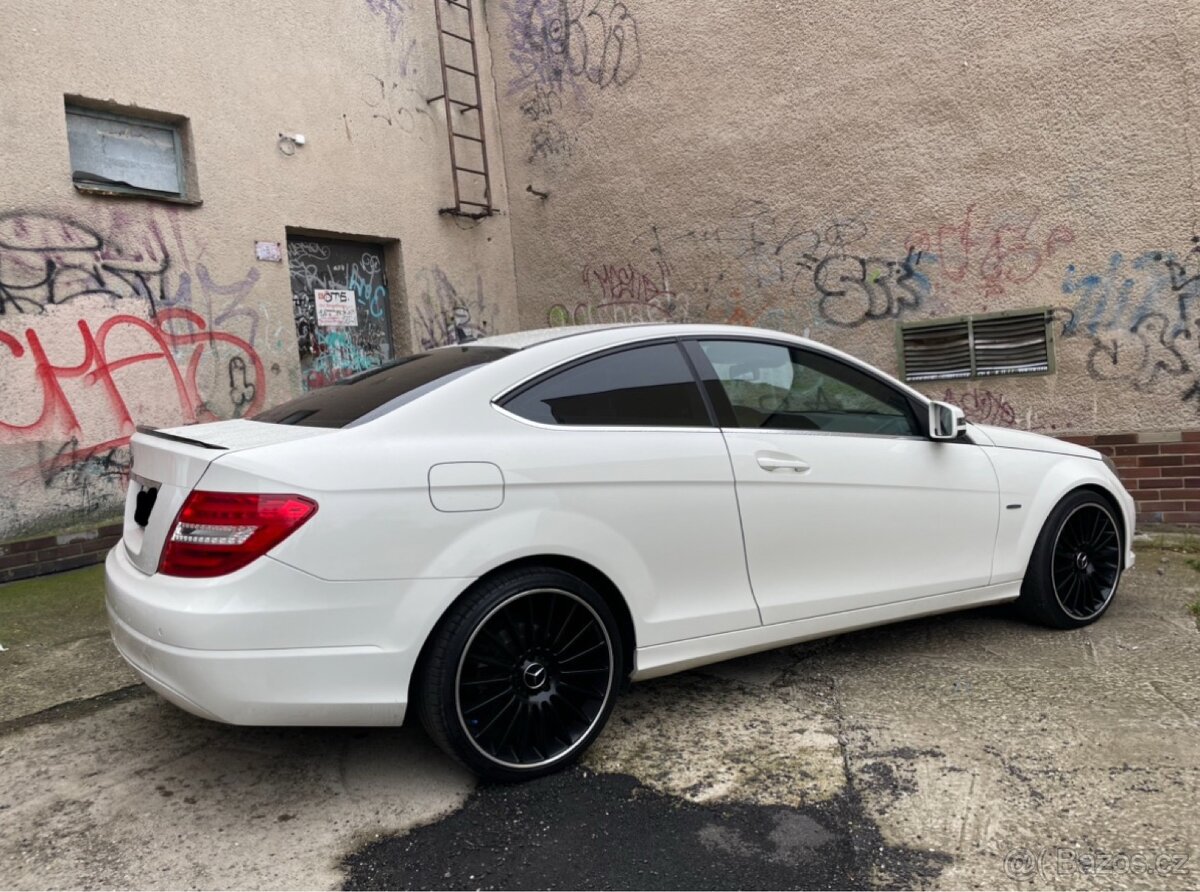 Mercedes w204 Coupe - 3